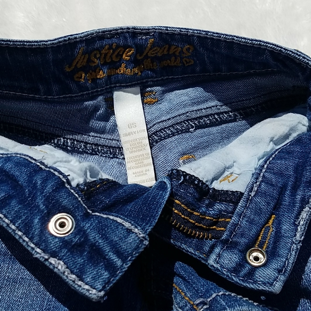 Justice size 6S denim shorts - Picture 3 of 3